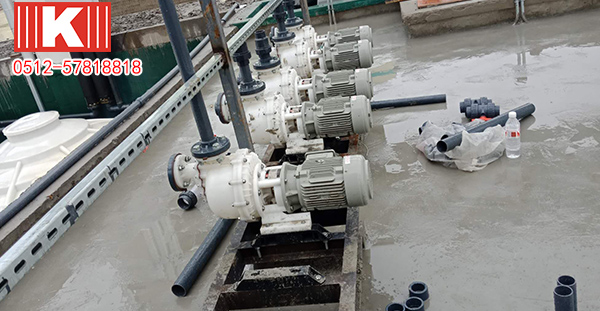 昆山國寶過濾機有限公司耐腐蝕自吸泵能夠輸送堿液嗎？